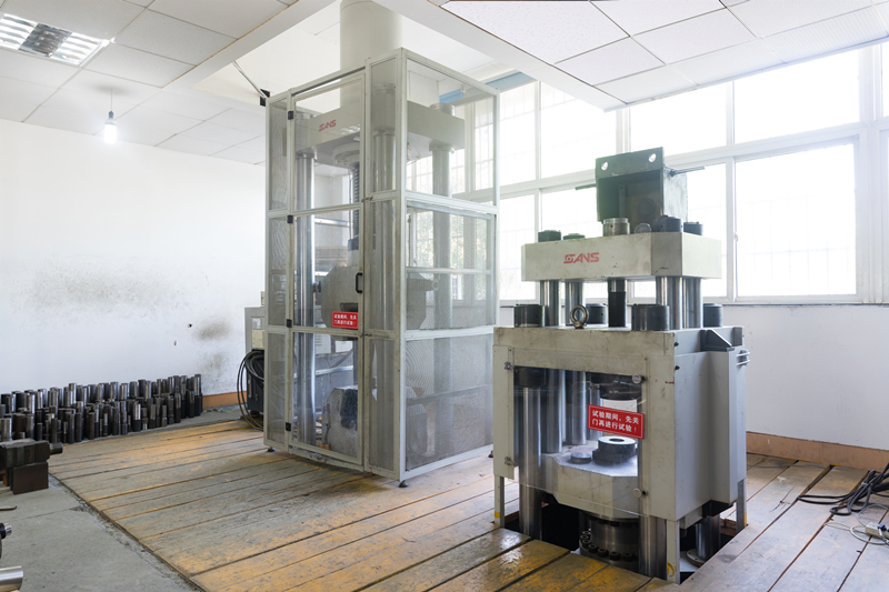 200ՏՈՆԱ-ԷԼԵԿՏՐՈ-ՍԵՐՎՈ-ՓՈՐՁՈՂ-ՄԵՔԵՆԱ